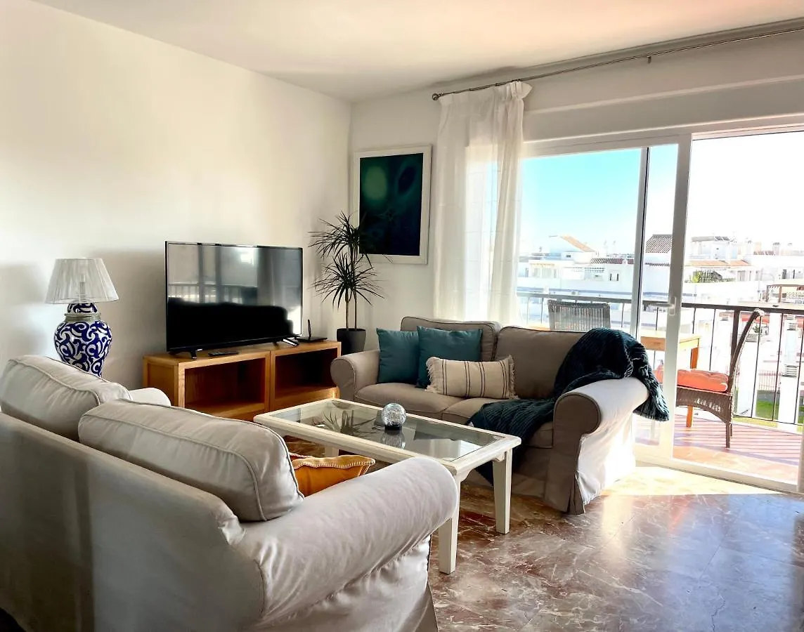 Centrico Atico Vintage Con Vistas Al Mar En Estepona - Lazaga 7B Apartamento
