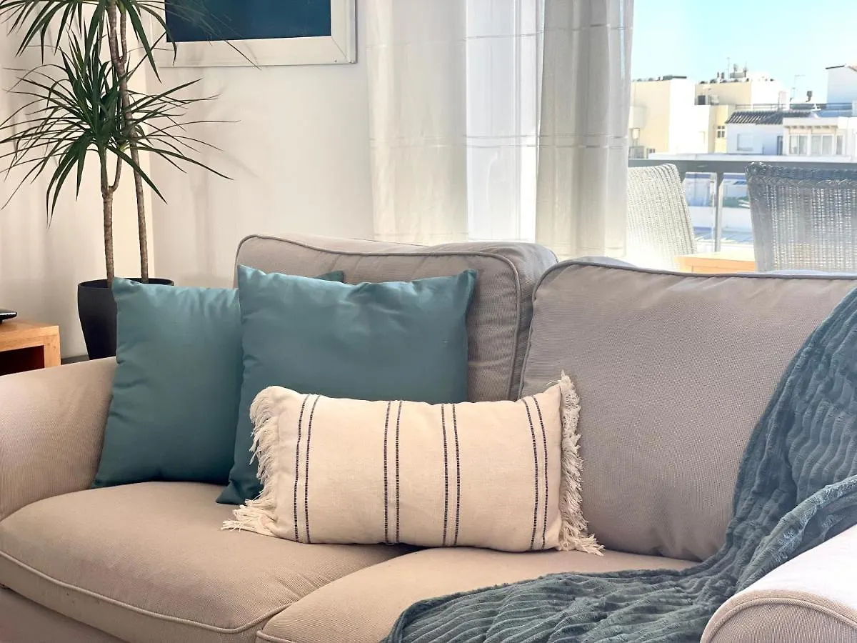 Centrico Atico Vintage Con Vistas Al Mar En Estepona - Lazaga 7B Apartamento 0*,  España
